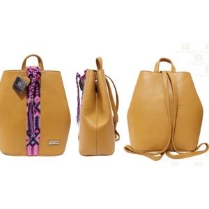 EMMA RAMOS Leather Bag